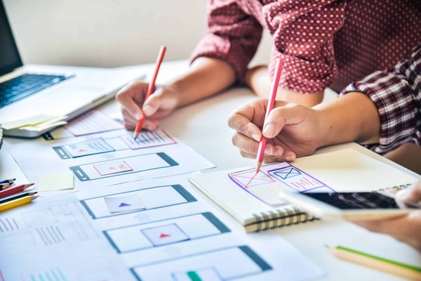 Les 5 compétences indispensables pour une agence web